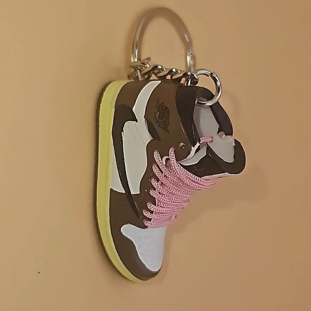Travis Scott Jordan 1 Keychain - Picture 1 of 4